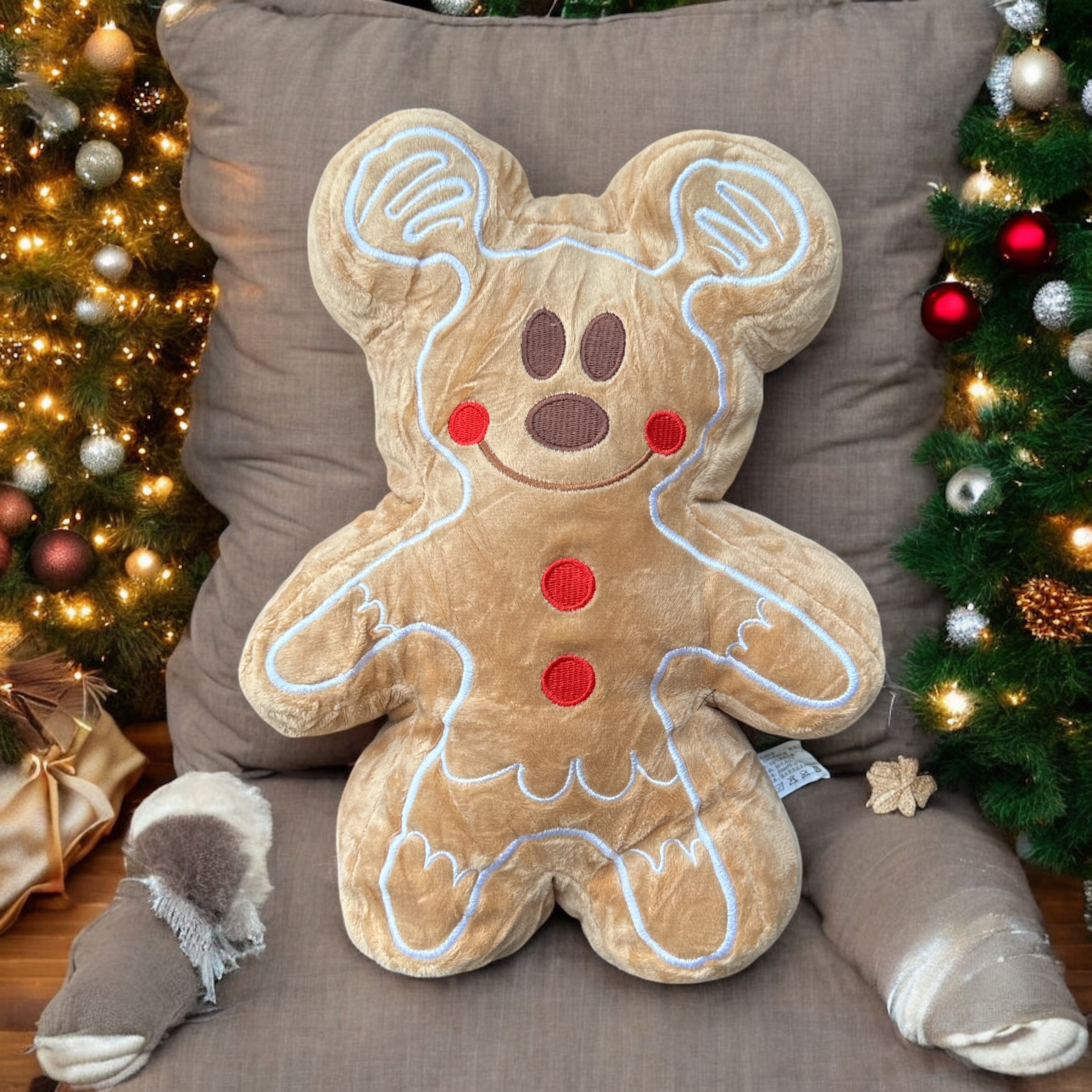 Holiday Mickey & Minnie plush gingerbread pillow - Limited Stock